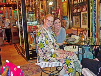 09_at_Nebils_wifes_in_the_Covered_Bazaar