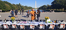 %_tempFileName09_In_front_of_Lincoln%