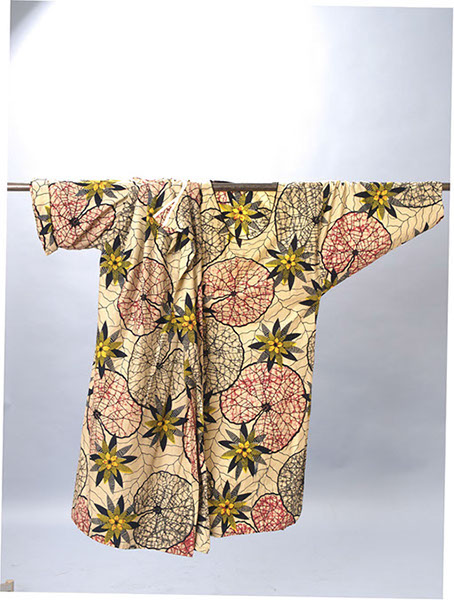 %_tempFileName02_beige_dress%
