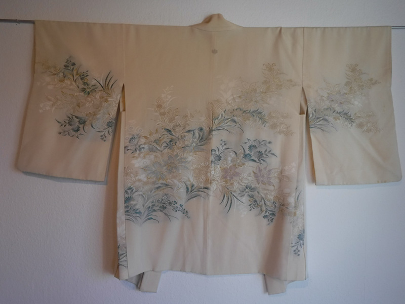 %_tempFileNameJacket_12_2_back%