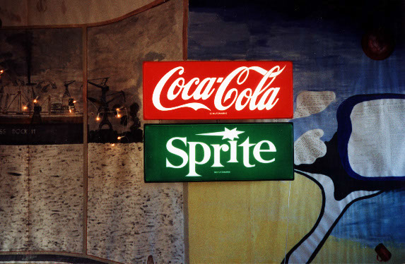 %_tempFileName03_Mural_HH-Altona_1991%